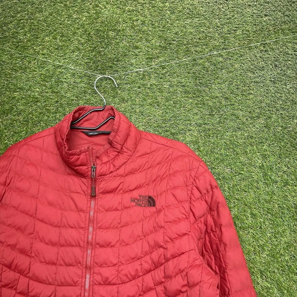 The North Face Thermoball Jacket Mens Large Red Full Zip Puffer Outdoor Hiking